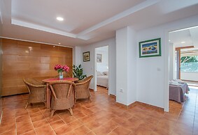 Apartment in Roses Near Nova Beach