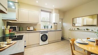 Crookes Gem with Garden & Alpacas Nearby