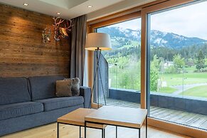 Exclusive Penthouse on the Golf Course