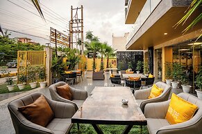 Lime Tree Hotel Medanta
