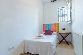 Villa in Empuriabrava With Private Pool & Mooring