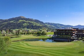 Luxurious Apartment on the Golf Course