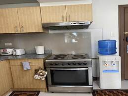 Spacious Studio Unit With Balcony and Seaview