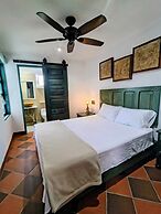 CASA SILVA HOTEL-CAFE