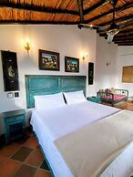 CASA SILVA HOTEL-CAFE