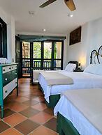 CASA SILVA HOTEL-CAFE