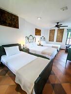 CASA SILVA HOTEL-CAFE