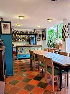 CASA SILVA HOTEL-CAFE