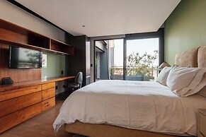 319-PH Luxury 3BR Duplex PH