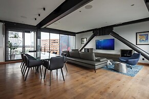 319-PH Luxury 3BR Duplex PH