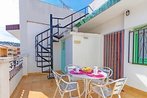 Apartment in Roses Near Sandy Beach