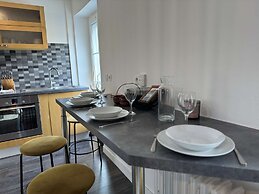 Duplex in Le Mans Near Place D'alger