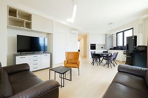 Queen's Park Residence Apartments