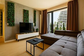 Queen's Park Residence Apartments