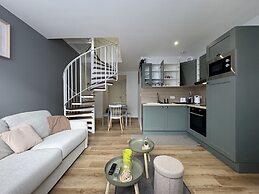 Duplex in Le Mans Near 24 Hours Circuit