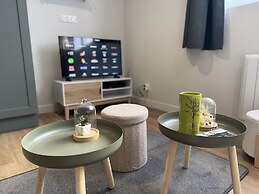 Duplex in Le Mans Near 24 Hours Circuit