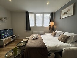 Duplex in Le Mans Near 24 Hours Circuit