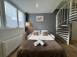 Duplex in Le Mans Near 24 Hours Circuit
