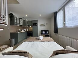 Duplex in Le Mans Near 24 Hours Circuit