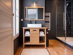 Relax & Recharge: Elegant Home With Sauna