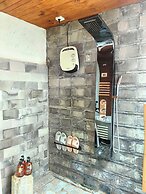 Jia Kedi Ancient House Cultural Homestay
