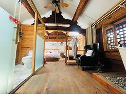 Jia Kedi Ancient House Cultural Homestay