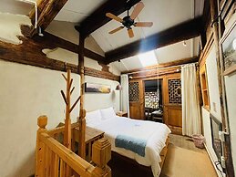 Jia Kedi Ancient House Cultural Homestay