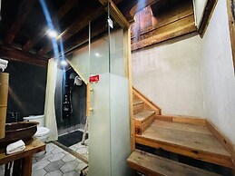 Jia Kedi Ancient House Cultural Homestay