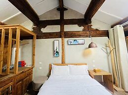 Jia Kedi Ancient House Cultural Homestay