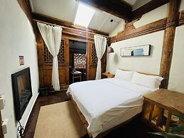 Jia Kedi Ancient House Cultural Homestay