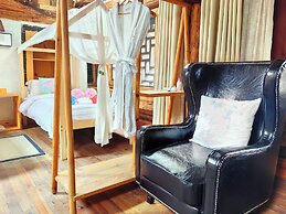 Jia Kedi Ancient House Cultural Homestay