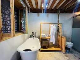 Jia Kedi Ancient House Cultural Homestay