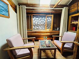 Jia Kedi Ancient House Cultural Homestay
