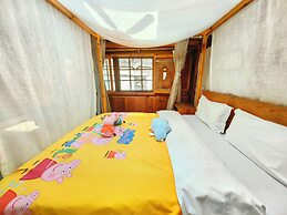 Jia Kedi Ancient House Cultural Homestay