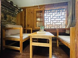 Jia Kedi Ancient House Cultural Homestay