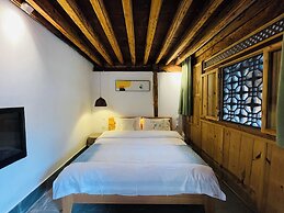 Jia Kedi Ancient House Cultural Homestay