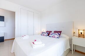 Apartment in Empuriabrava With Canal Views