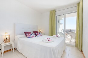 Apartment in Empuriabrava With Canal Views
