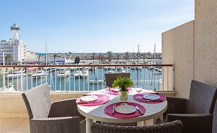 Apartment in Empuriabrava With Canal Views