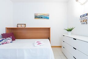 Apartment in Empuriabrava With Canal Views