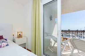 Apartment in Empuriabrava With Canal Views