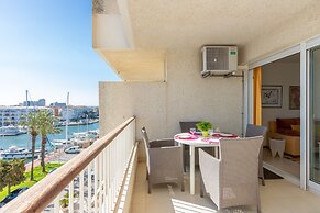 Apartment in Empuriabrava With Canal Views