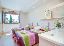 Villa in Empuriabrava With Pool & Boat Mooring