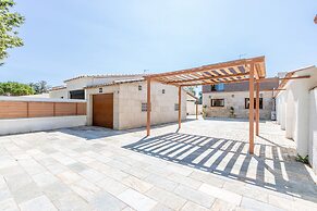 Villa in Empuriabrava With Pool & Boat Mooring