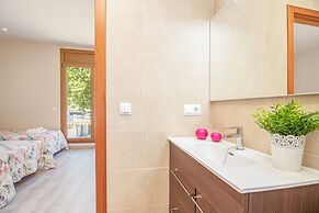Villa in Empuriabrava With Pool & Boat Mooring