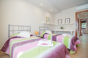 Villa in Empuriabrava With Pool & Boat Mooring