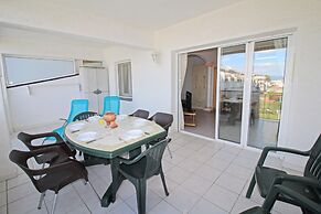 Apartment in Empuriabrava With Lake Views