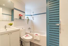 Apartment in Empuriabrava Near Sandy Beach