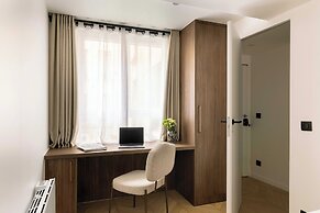 Chic A/C Central apt - 2bdr/6p - Faubourg s/ Denis