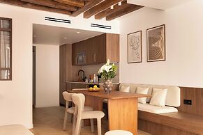 Chic A/C Central apt - 2bdr/6p - Faubourg s/ Denis